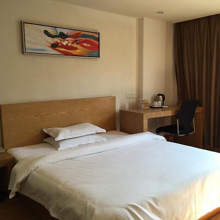 Loft Inn Qingyuan Lianjiang Road Branch צ'ינגיואן מראה חיצוני תמונה