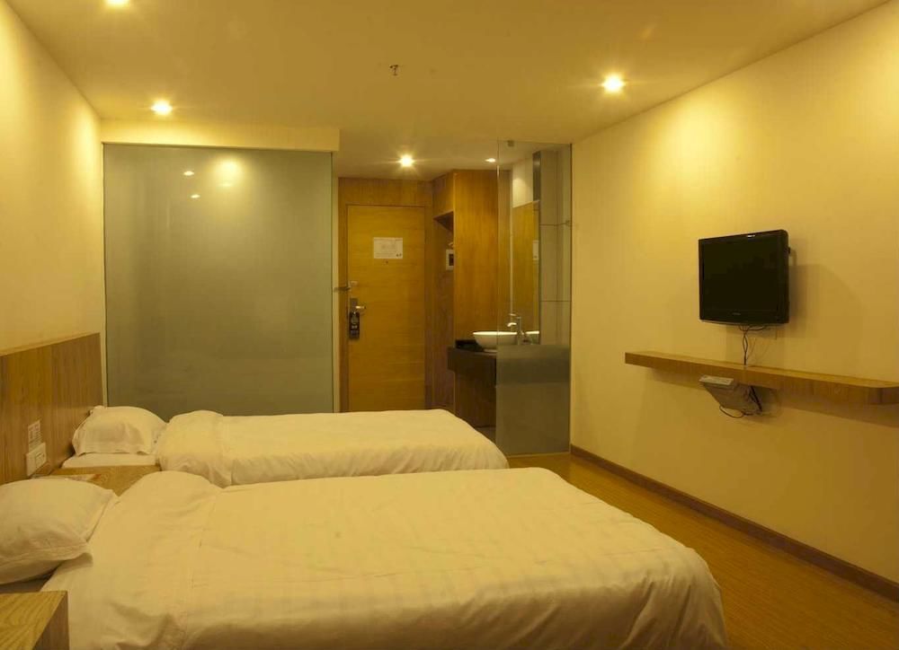 Loft Inn Qingyuan Lianjiang Road Branch צ'ינגיואן מראה חיצוני תמונה