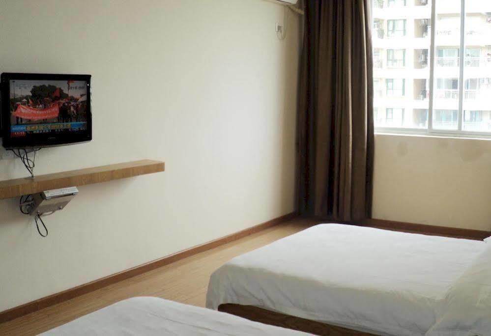 Loft Inn Qingyuan Lianjiang Road Branch צ'ינגיואן מראה חיצוני תמונה