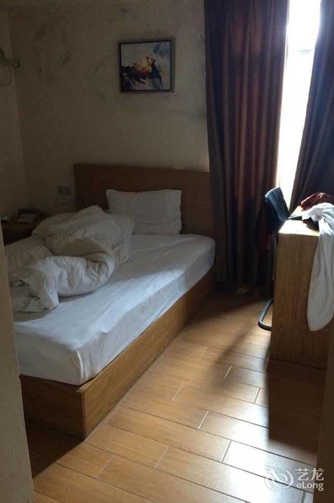 Loft Inn Qingyuan Lianjiang Road Branch צ'ינגיואן מראה חיצוני תמונה
