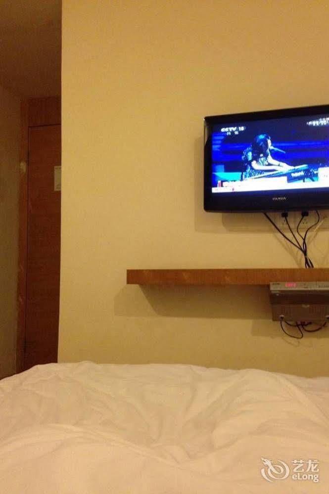 Loft Inn Qingyuan Lianjiang Road Branch צ'ינגיואן מראה חיצוני תמונה