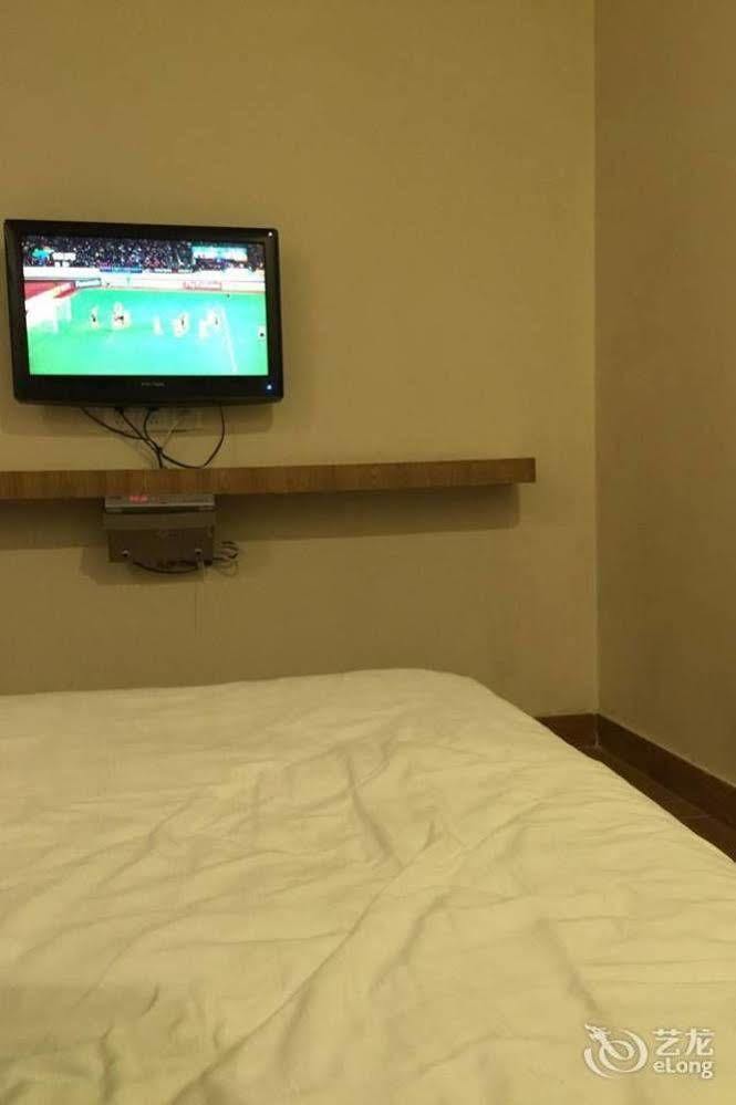 Loft Inn Qingyuan Lianjiang Road Branch צ'ינגיואן מראה חיצוני תמונה
