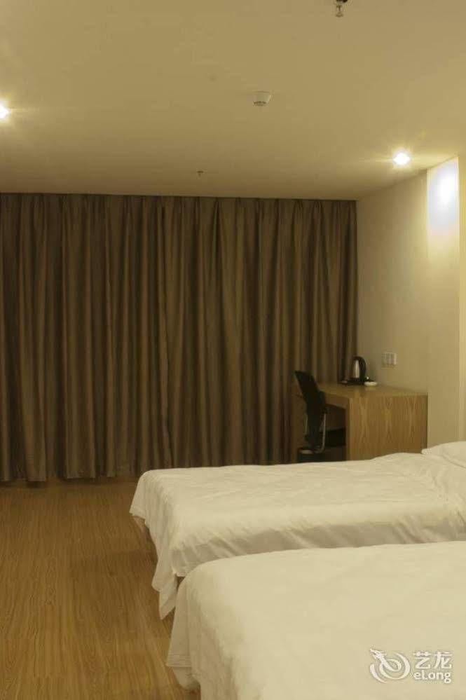 Loft Inn Qingyuan Lianjiang Road Branch צ'ינגיואן מראה חיצוני תמונה